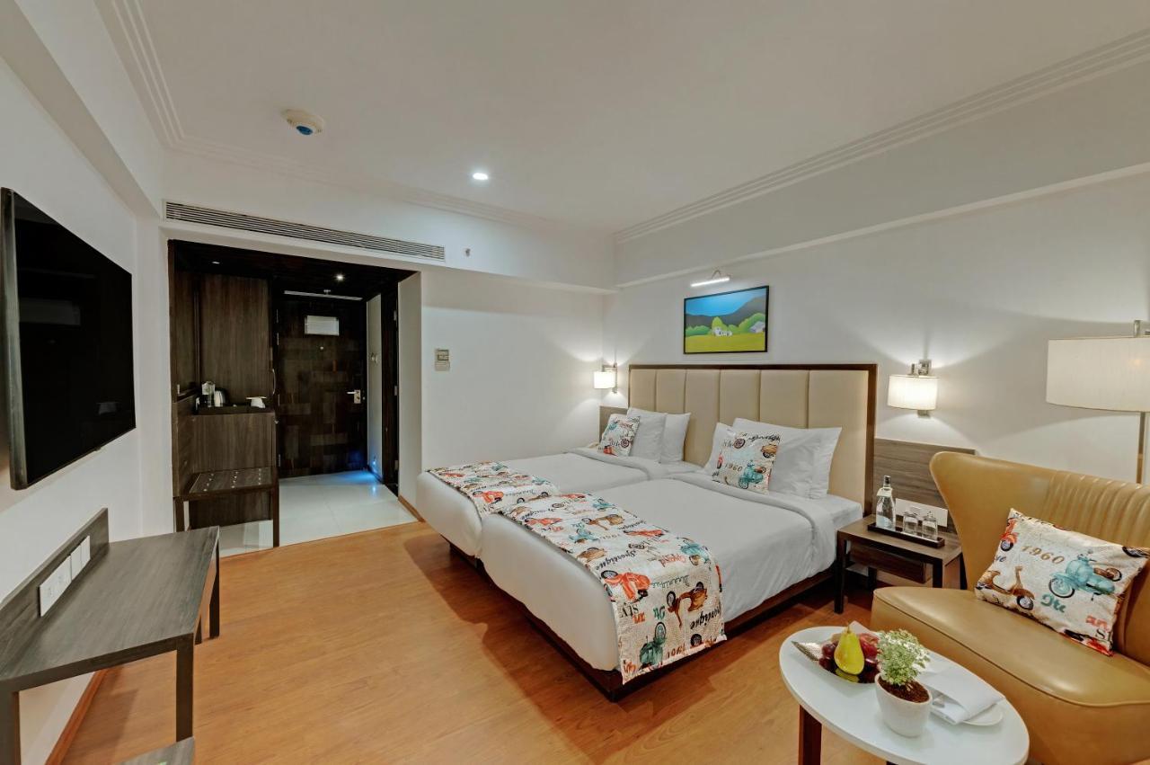 The Fern Residency Turbhe Hotel Нави Мумбай Екстериор снимка