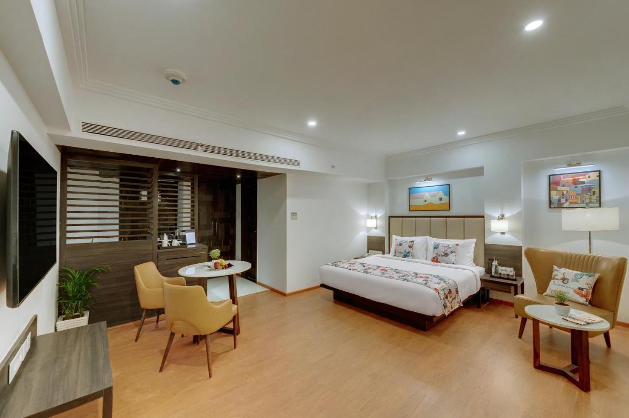 The Fern Residency Turbhe Hotel Нави Мумбай Екстериор снимка