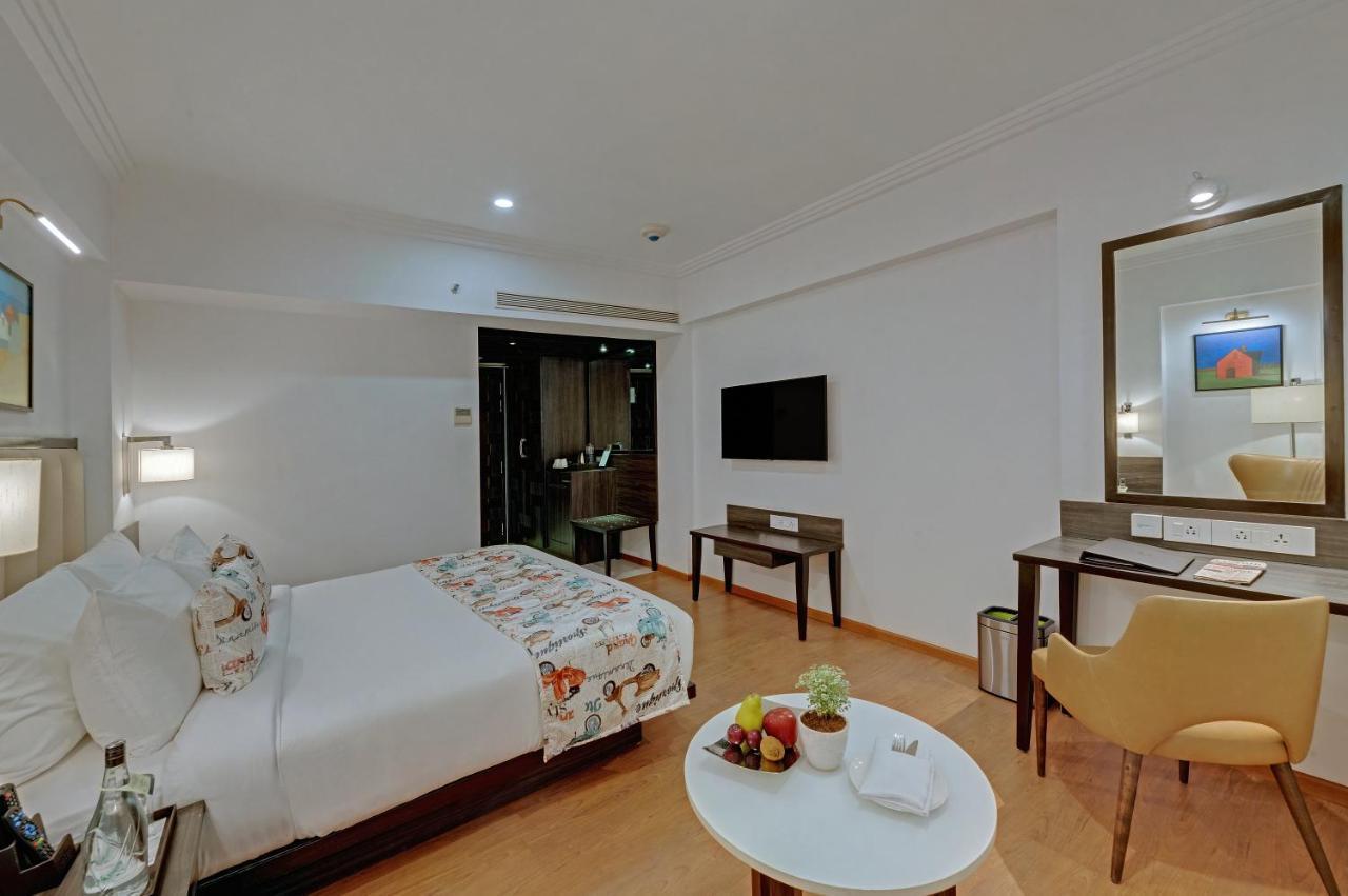 The Fern Residency Turbhe Hotel Нави Мумбай Екстериор снимка